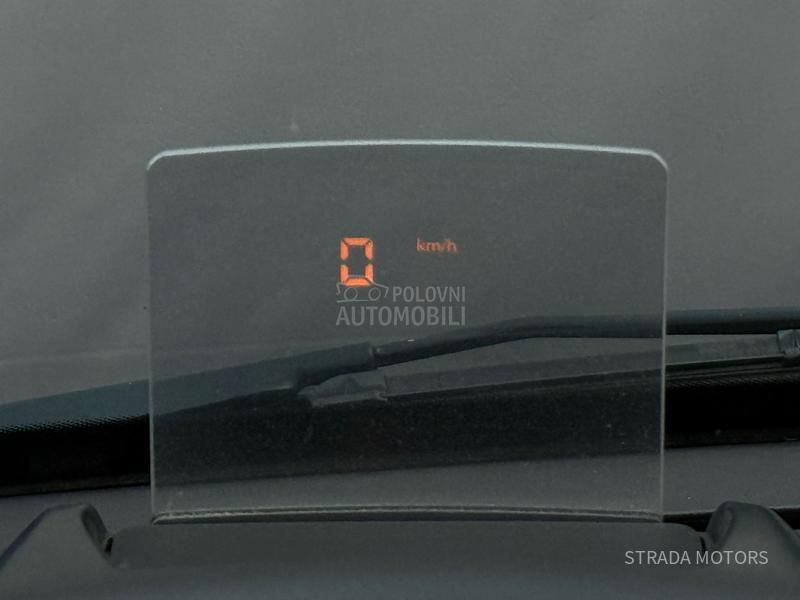 Peugeot 3008 1.6 E HDI NAVY PANO