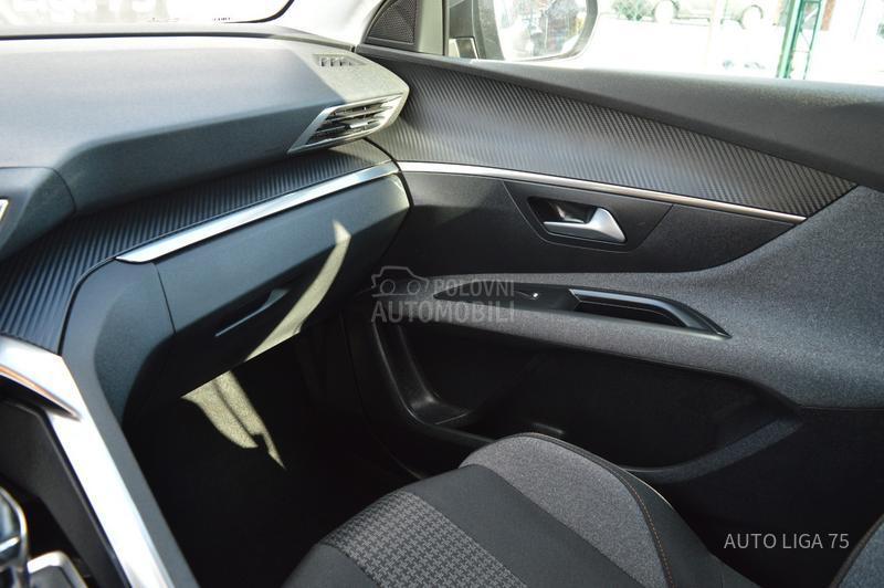 Peugeot 3008 1.5 BlueHDi130 Busin