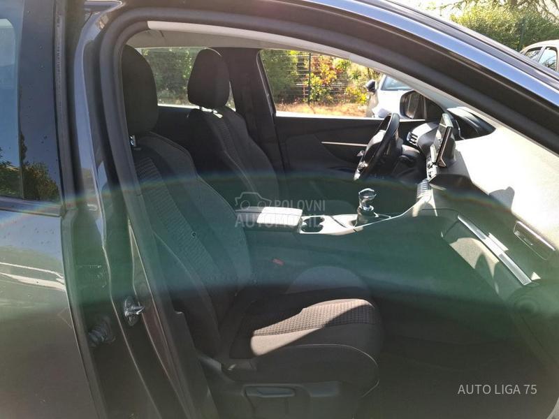 Peugeot 3008 1.5 BlueHDi130 Busin