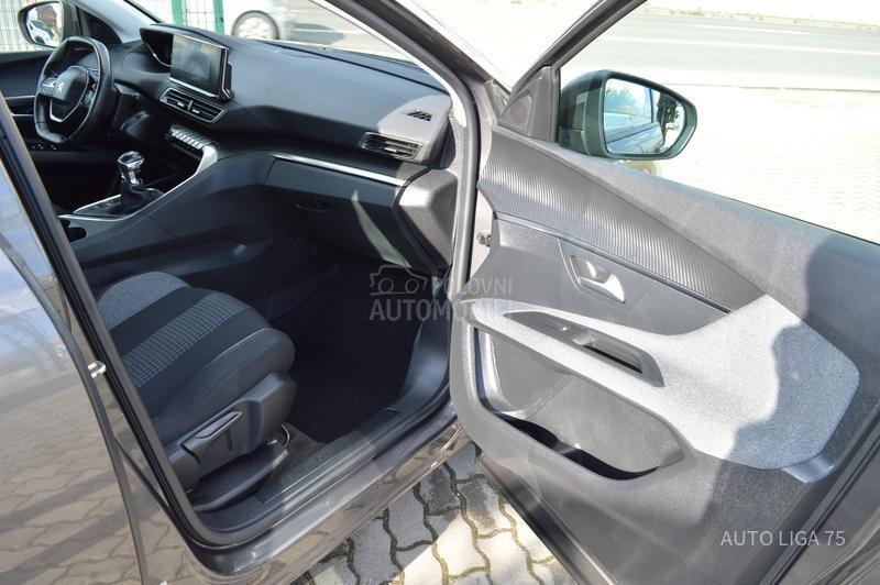 Peugeot 3008 1.5 BlueHDi130 Busin