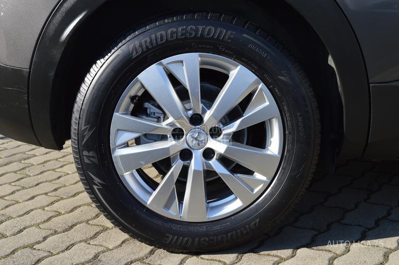 Peugeot 3008 1.5 BlueHDi130 Busin