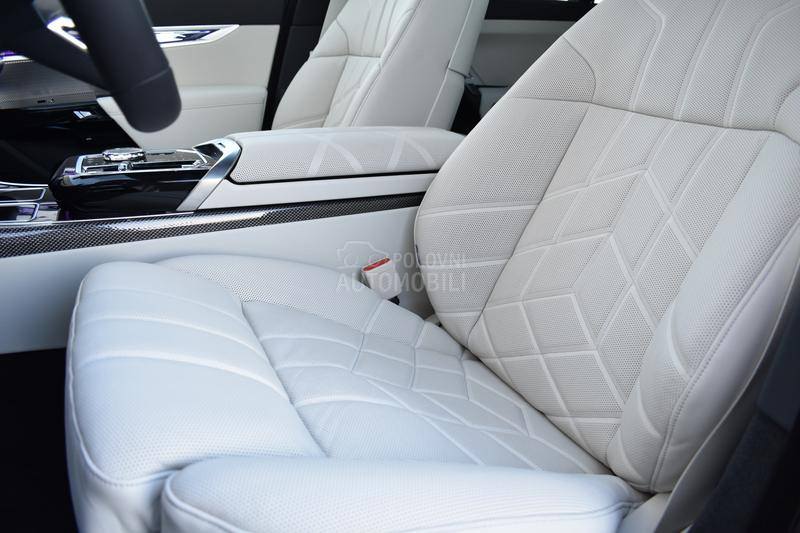 BMW 750 e xDrive M paket