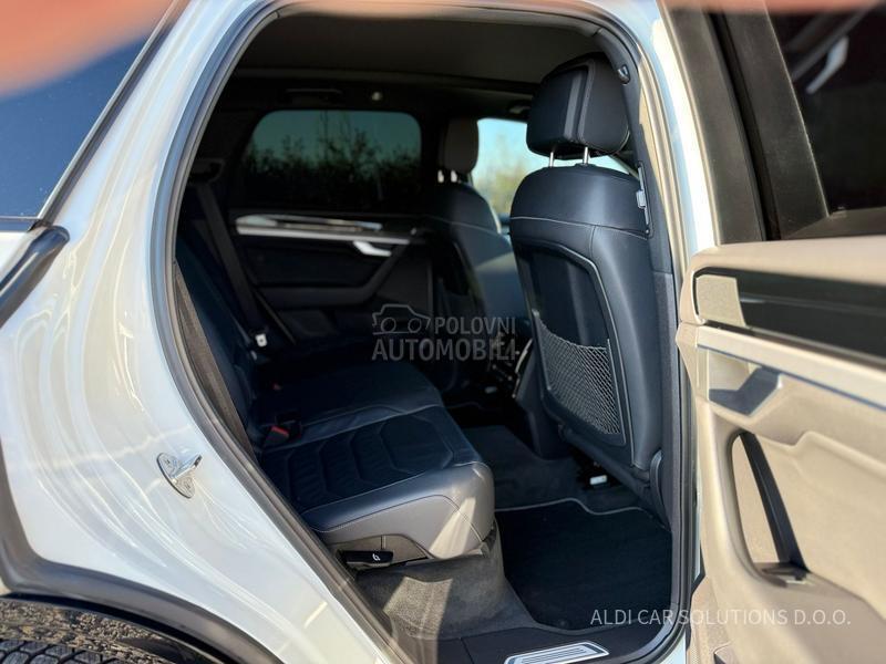 Volkswagen Touareg 3.0 Tdi R-Line