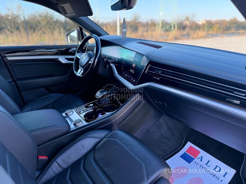 Volkswagen Touareg 3.0 Tdi R-Line