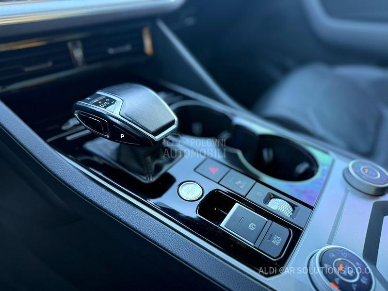 Volkswagen Touareg 3.0 Tdi R-Line