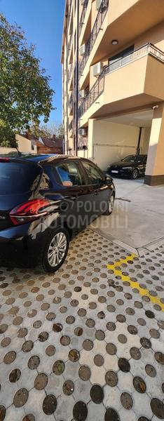 Peugeot 208 1.6 HDi ALLURE