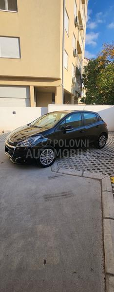 Peugeot 208 1.6 HDi ALLURE