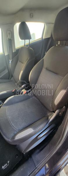 Peugeot 208 1.6 HDi ALLURE