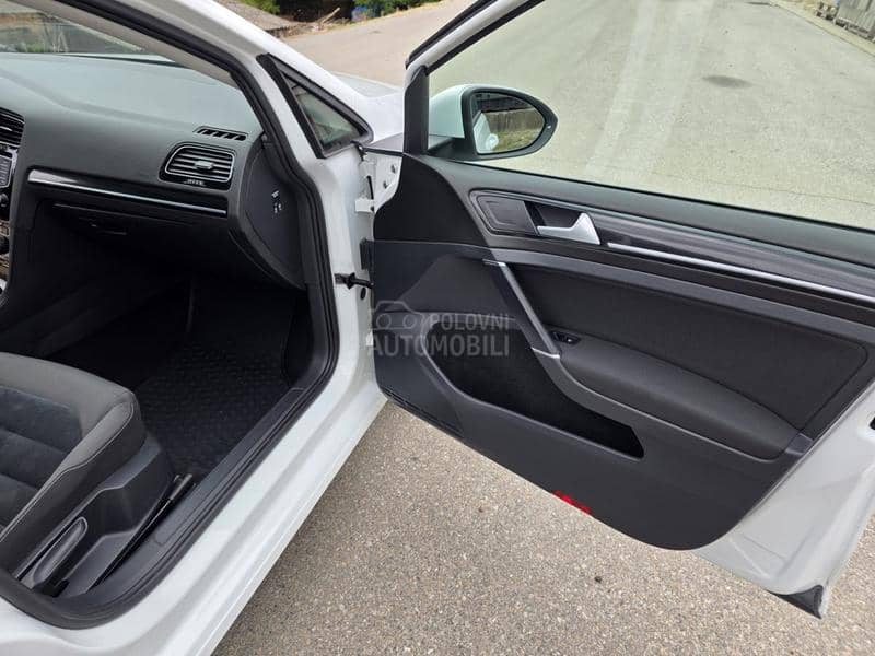 Volkswagen Golf 7 