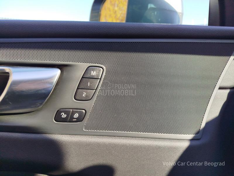 Volvo XC60 B4 AWD INSCRIPTION