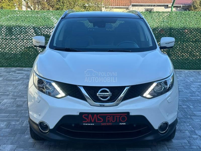 Nissan Qashqai TEKNA/PANO/360