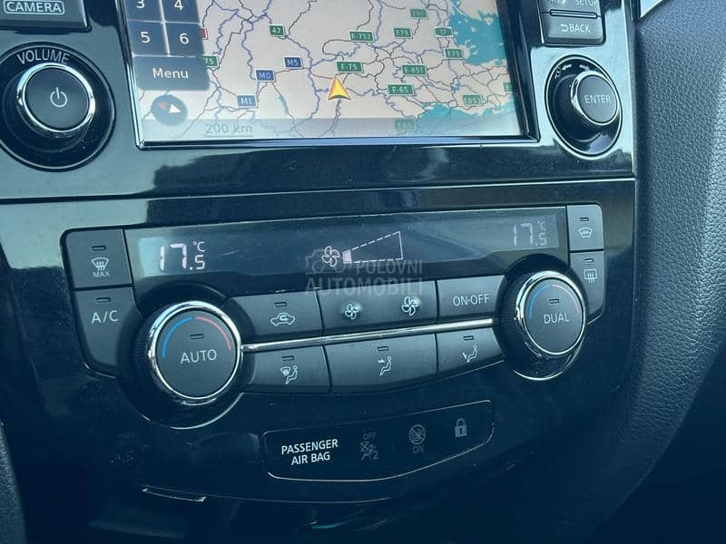 Nissan Qashqai TEKNA/PANO/360