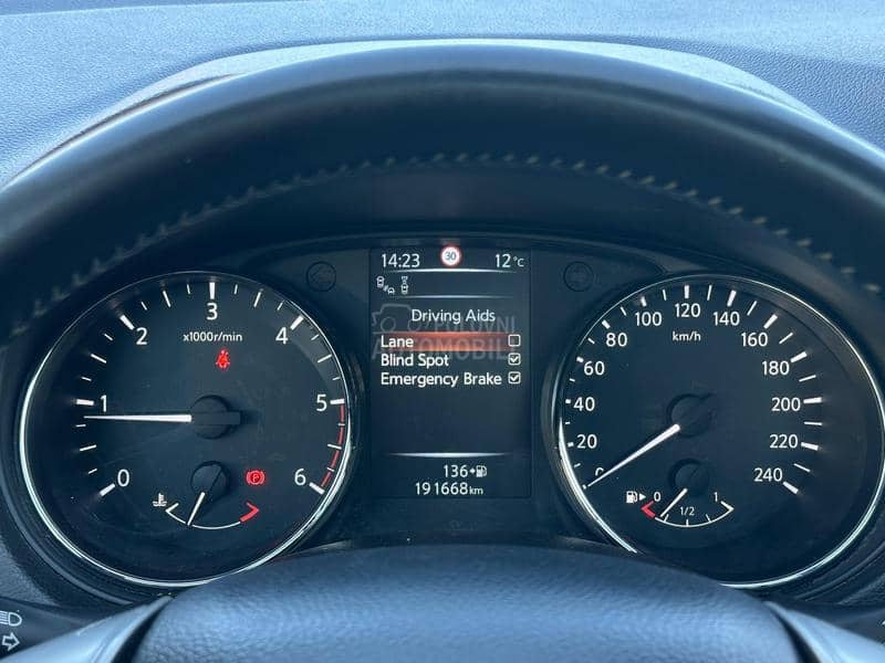 Nissan Qashqai TEKNA/PANO/360