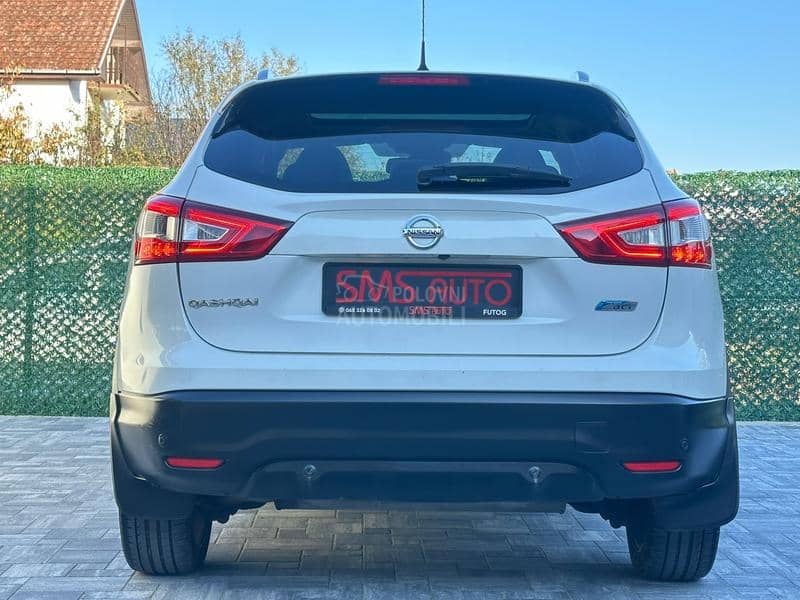 Nissan Qashqai TEKNA/PANO/360