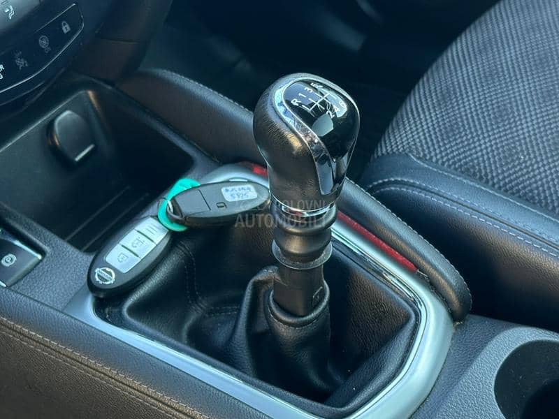 Nissan Qashqai TEKNA/PANO/360