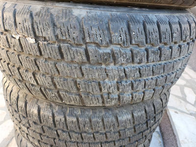 Cooper 215/65 R16 Zimska