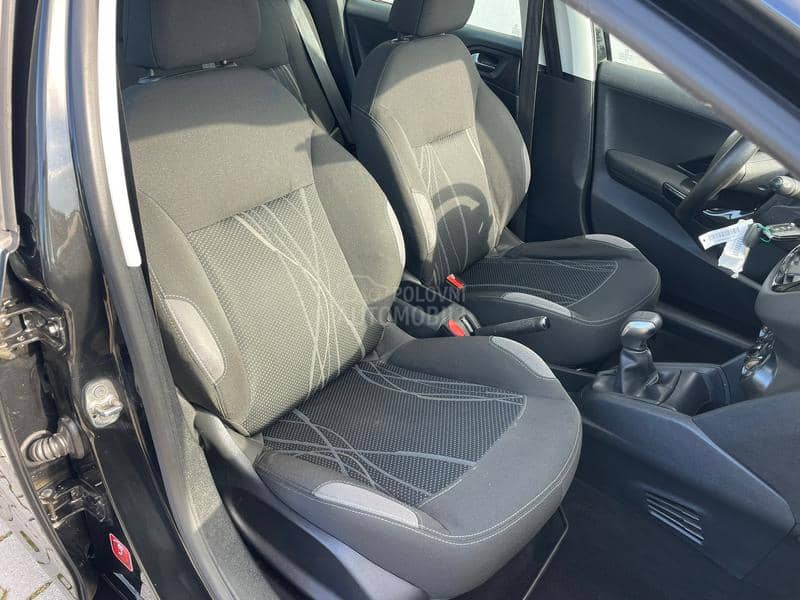 Peugeot 208 1.4hdi allure NOV