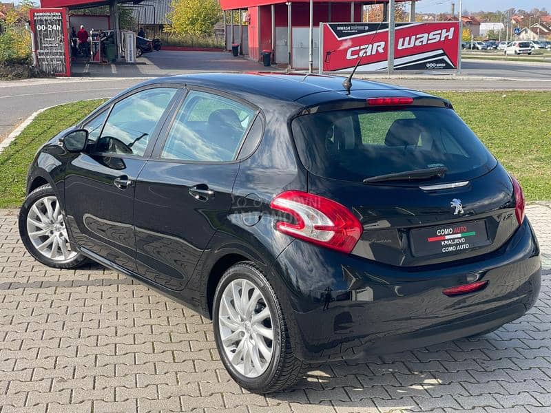 Peugeot 208 1.4hdi allure NOV