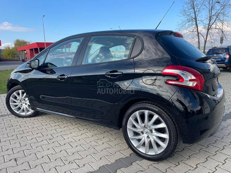 Peugeot 208 1.4hdi allure NOV