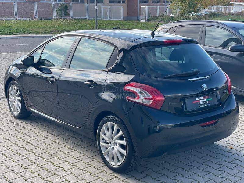Peugeot 208 1.4hdi allure NOV