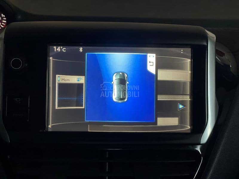 Peugeot 208 1.4hdi allure NOV