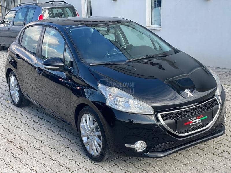 Peugeot 208 1.4hdi allure NOV