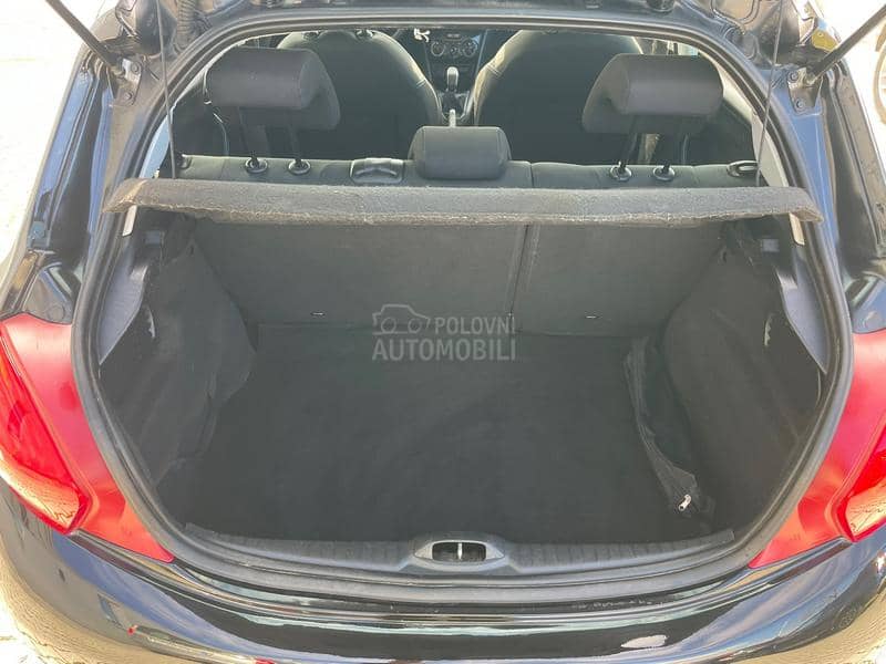 Peugeot 208 1.4hdi allure NOV