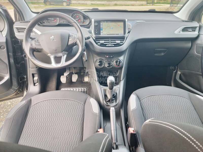 Peugeot 208 1.2 PURETECH