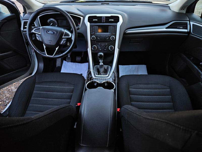 Ford Mondeo 1.5 TREND