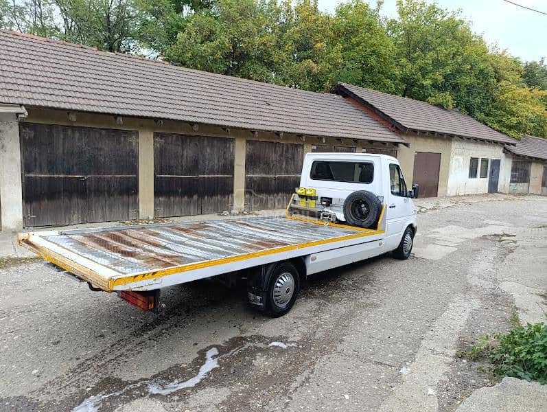 Mercedes Benz Sprinter