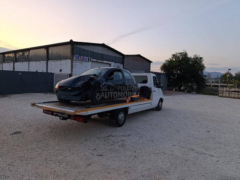 Mercedes Benz Sprinter