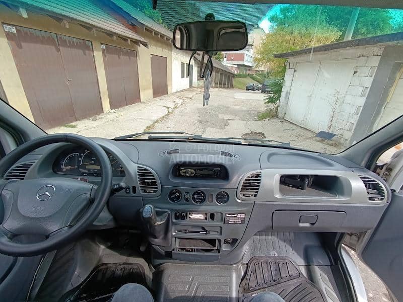 Mercedes Benz Sprinter