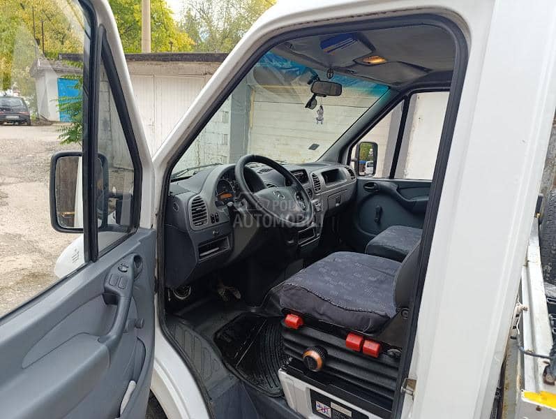 Mercedes Benz Sprinter