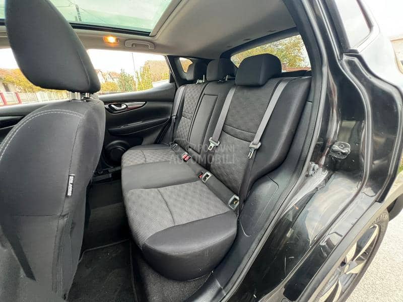Nissan Qashqai 1.6 dci kam/nav/pano