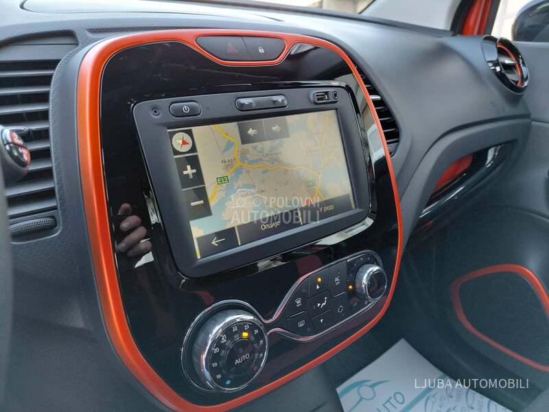 Renault Captur 0.9 TCE INTENSE