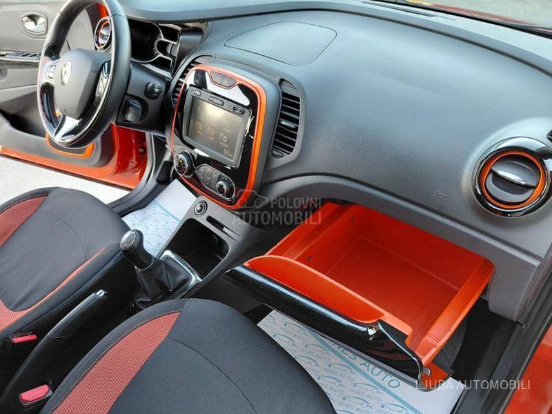 Renault Captur 0.9 TCE INTENSE