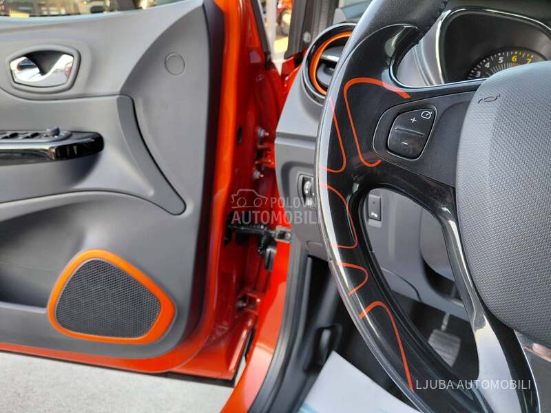 Renault Captur 0.9 TCE INTENSE