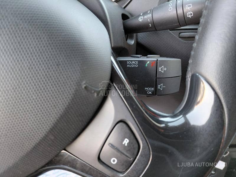 Renault Captur 0.9 TCE INTENSE