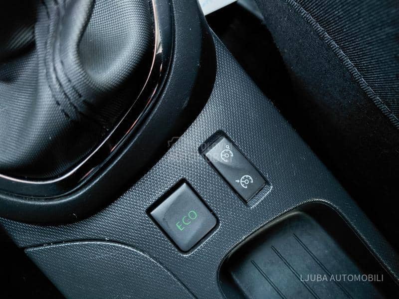 Renault Captur 0.9 TCE INTENSE