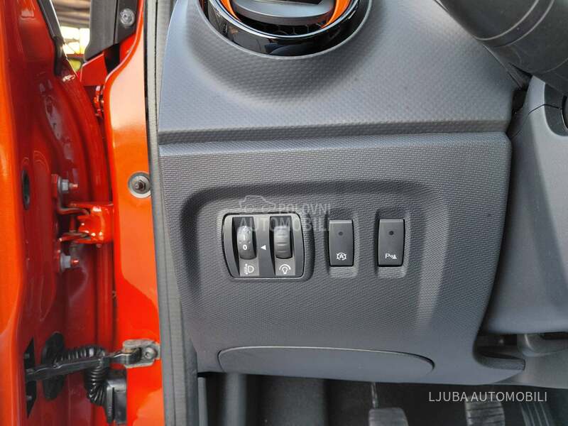 Renault Captur 0.9 TCE INTENSE