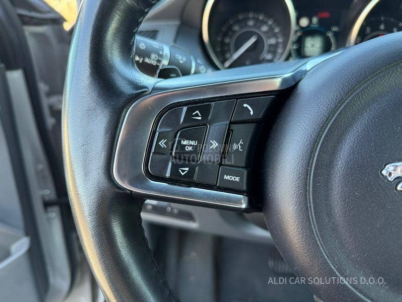 Jaguar E-Pace AWD R DYNAMIC