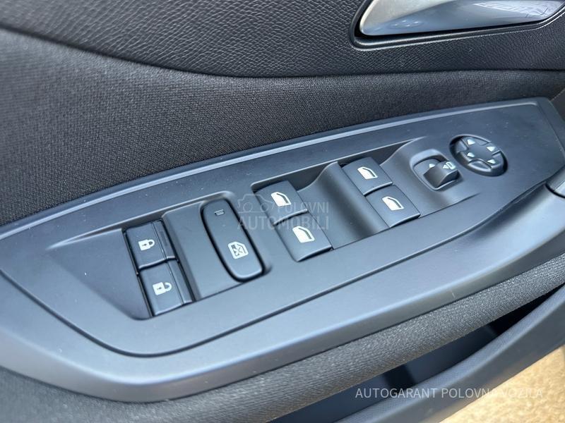 Peugeot 308 1.5 HDI STYLE