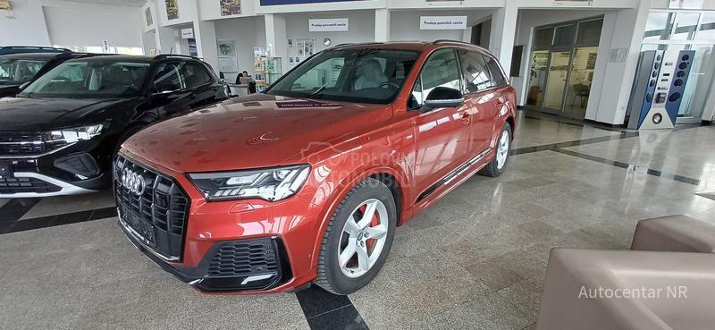 Audi Q7 