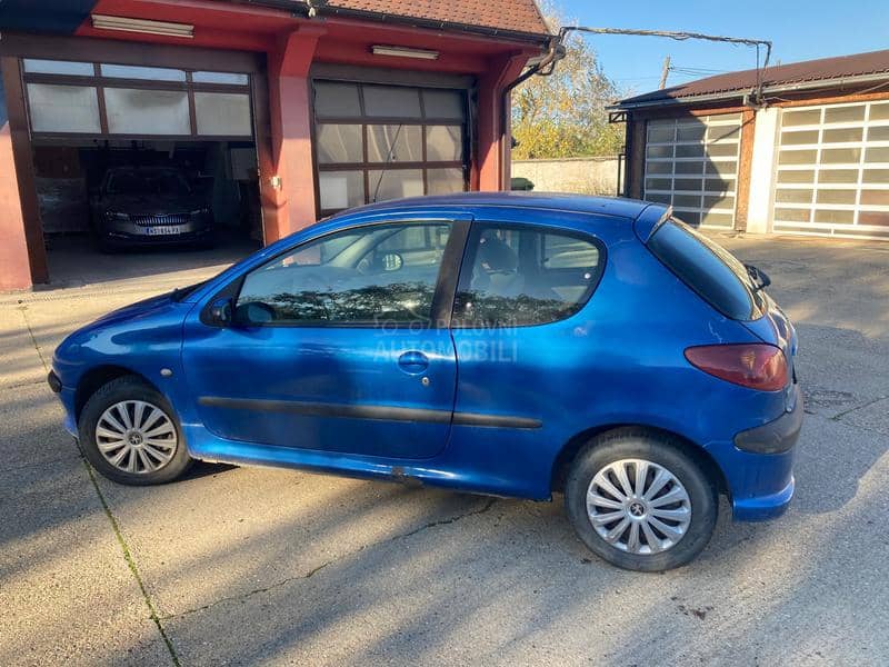 Peugeot 206 