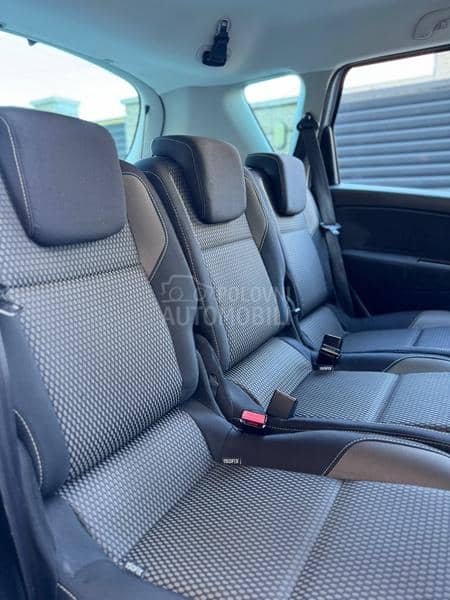 Renault Scenic 1.5dci CROSS X-MOD