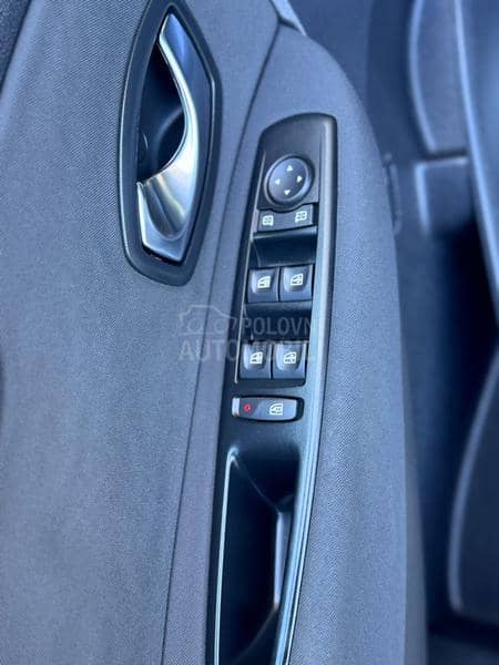 Renault Scenic 1.5dci CROSS X-MOD