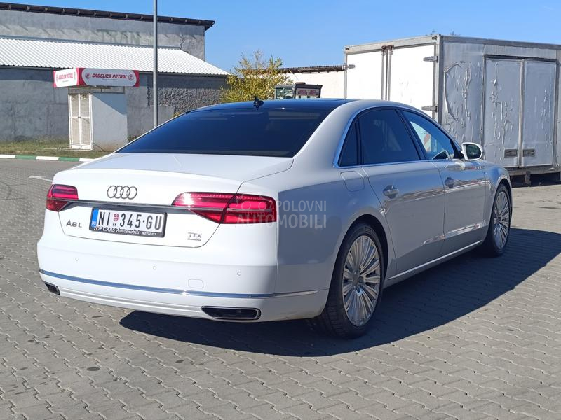 Audi A8 3.0 tdi LONG 4x4
