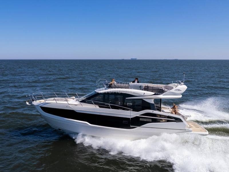 Galeon 440 Fly/ 450 HTC
