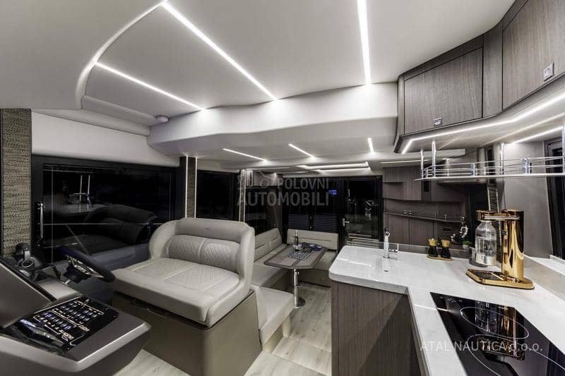 Galeon 440 Fly/ 450 HTC