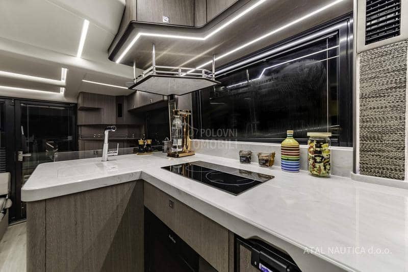 Galeon 440 Fly/ 450 HTC